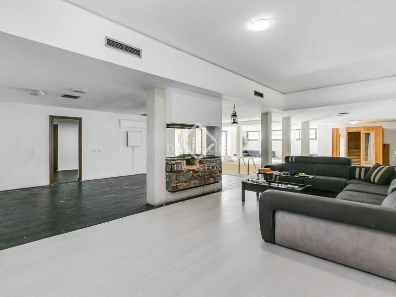 Foto 41f35be4-6f6c-4e37-87ce-b0b3146ffe95. Xalet amb piscina a urbanización La Moraleja La Moraleja