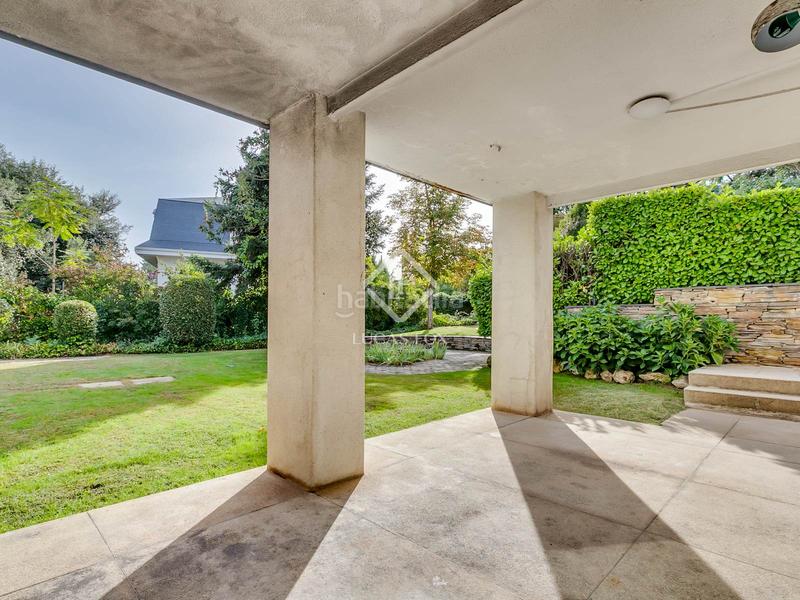 Foto 4c2283c1-515c-49d2-88bf-5b709a22427b. Xalet amb piscina a urbanización La Moraleja La Moraleja