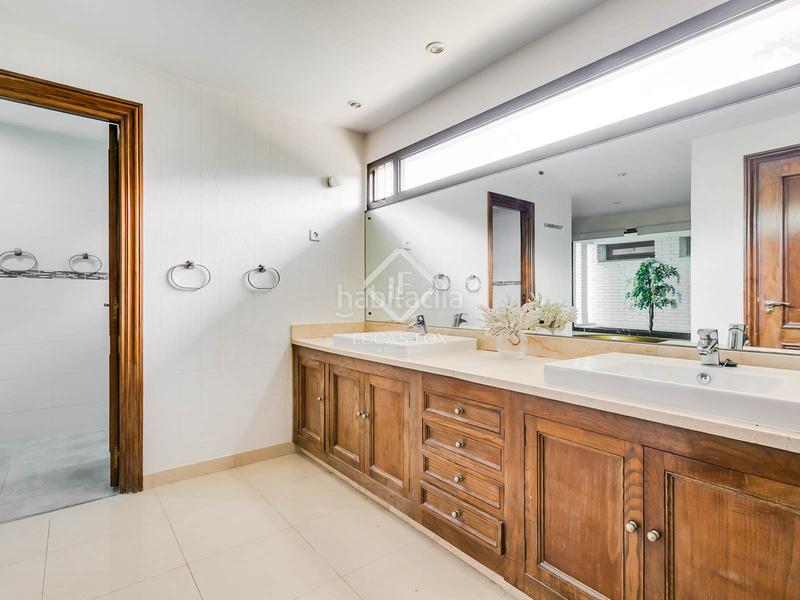 Foto 9ea21022-57c9-4592-ab4c-97f693120746. Xalet amb piscina a urbanización La Moraleja La Moraleja