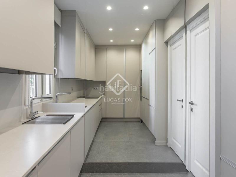 Foto e8d166eb-2989-43e5-81a1-56de556ea441. Miete etagenwohnung mit heizung in Arapiles Madrid