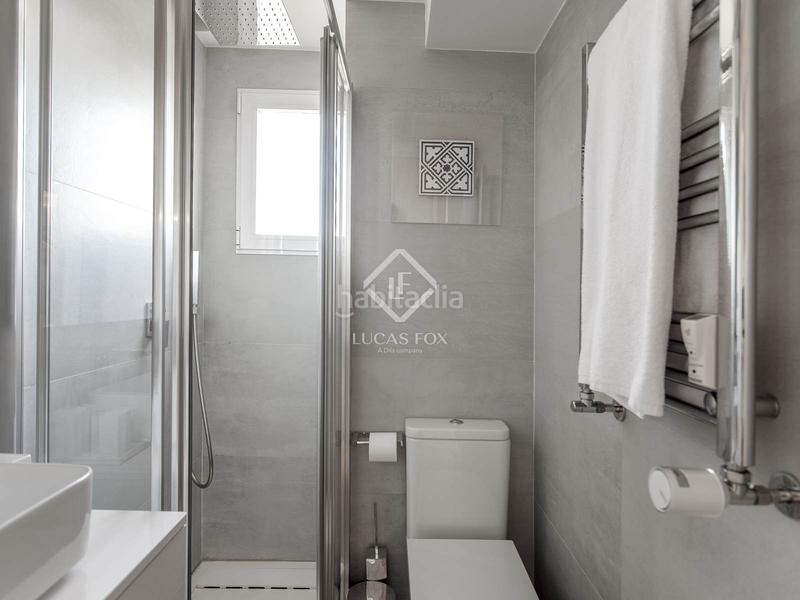 Foto 02e06a4c-c183-490f-b95f-75fd32c860f0. Rent flat with heating parking in Hispanoamérica-Bernabéu Madrid