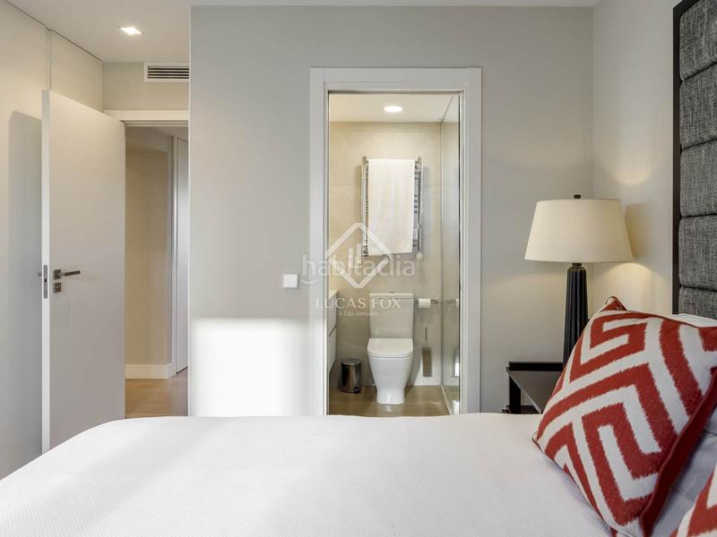 Foto 36e50588-3669-41cb-8fde-813f6fb90b51. Rent flat with heating parking in Hispanoamérica-Bernabéu Madrid