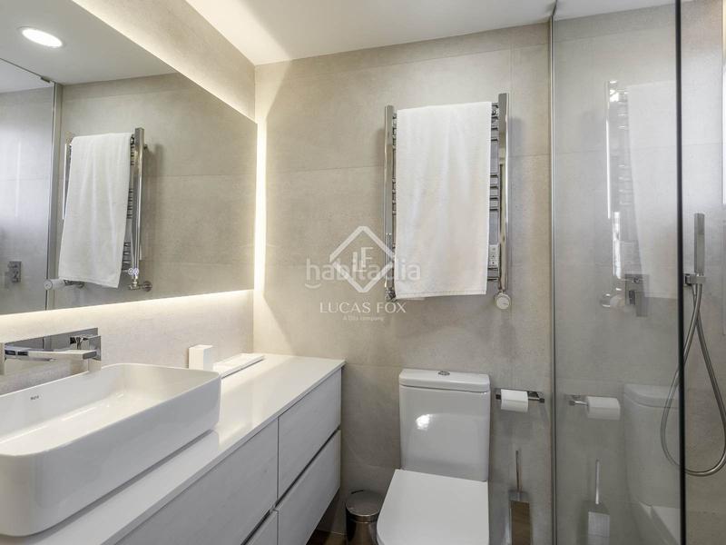 Foto 37c3f8dc-30af-4ac8-95b9-068b7bfc77d0. Rent flat with heating parking in Hispanoamérica-Bernabéu Madrid