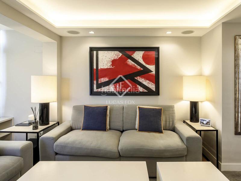 Foto 5dc3bb0c-4343-47e1-9a45-c40814cfb88f. Rent flat with heating parking in Hispanoamérica-Bernabéu Madrid