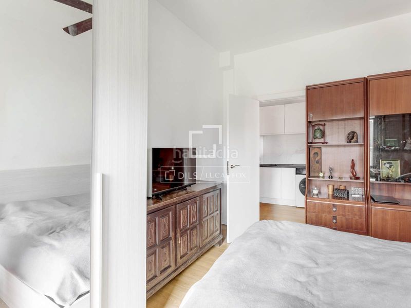 Ático luminoso con 2 dormitorios, terraza y excelentes vistas al retiro en venta en Jerónimos, en Madrid - Imagen 21