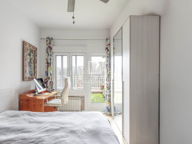 Ático luminoso con 2 dormitorios, terraza y excelentes vistas al retiro en venta en Jerónimos, en Madrid - Imagen 12