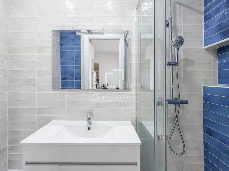 Ático luminoso con 2 dormitorios, terraza y excelentes vistas al retiro en venta en Jerónimos, en Madrid - Imagen 28