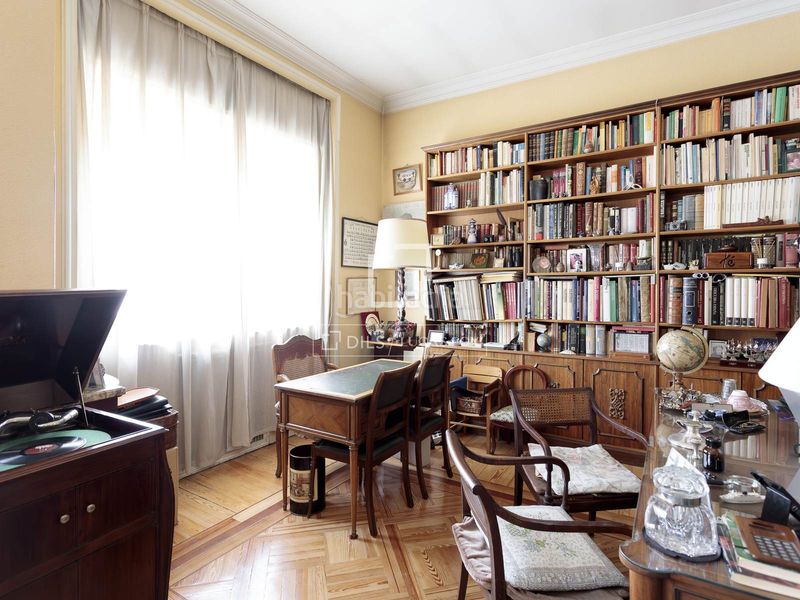 Foto 7c8ef4ef-6bf4-4f71-a860-9b4448c18784. Pis amb calefacció aparcament a Justicia-Chueca Madrid