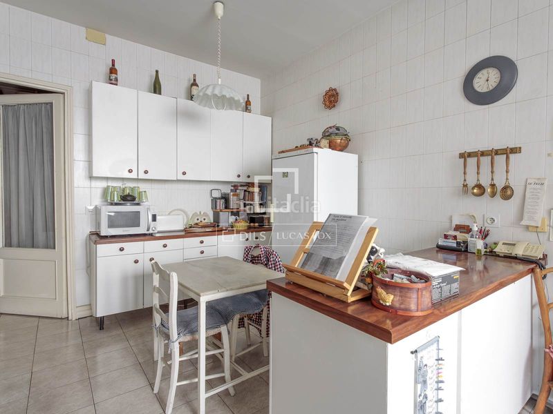 Foto d0ef943f-45d0-49a9-af5c-10bf4f7ce701. Pis amb calefacció aparcament a Justicia-Chueca Madrid