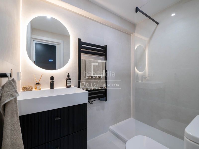 Foto 312b2b39-9f83-47fd-8f3c-0e57c301aae2. Àtic amb calefacció a Trafalgar Madrid