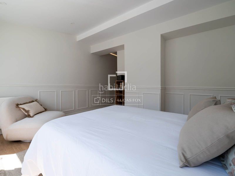 Foto a42f075a-3e3f-44f1-a6c2-741013aba0ab. Àtic amb calefacció a Trafalgar Madrid