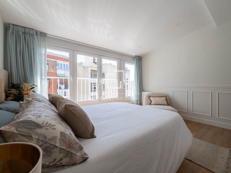 Foto c329e0b6-6e4c-4f75-a3d7-ee120d06832f. Àtic amb calefacció a Trafalgar Madrid