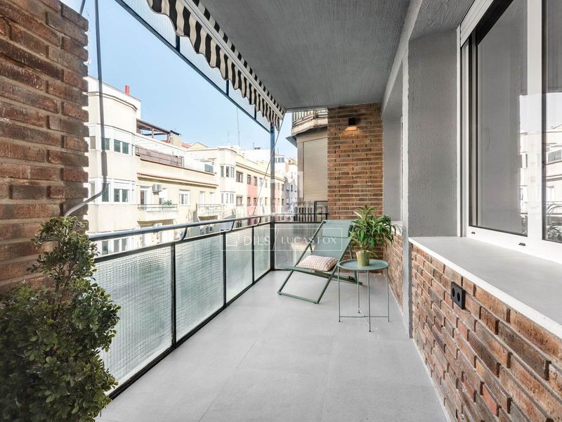 Foto ef949d53-755b-44b7-904d-2a33e2104395. Flat with heating in Lista Madrid