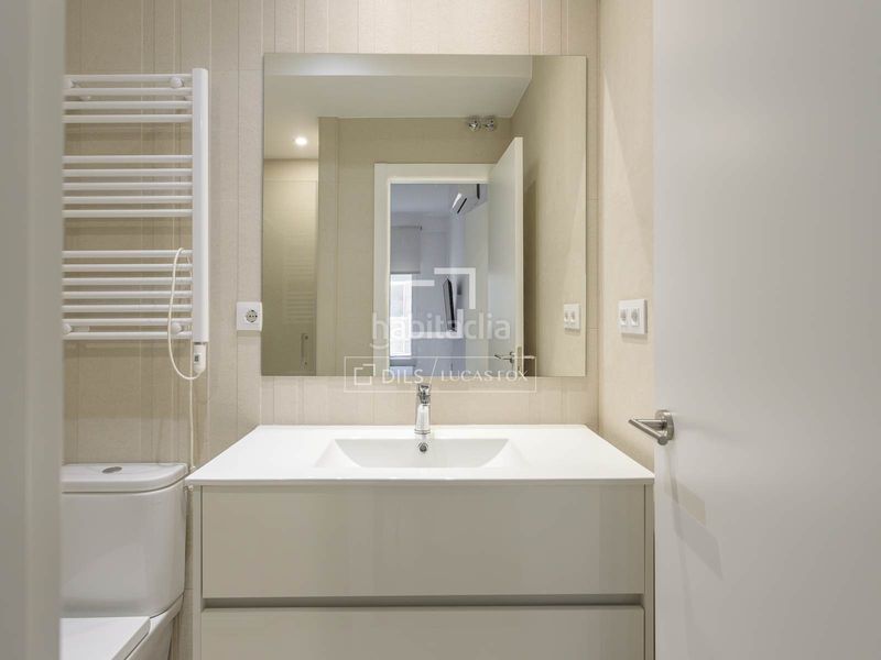 Foto b107f7b5-8474-4be5-96bc-4f28e37a07df. Rent flat in Cuatro Caminos - Azca Madrid