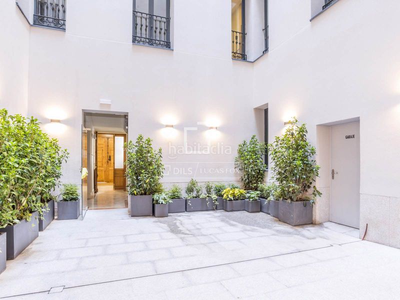 Foto a85b2a66-90b3-440a-aa4f-21a0e2933178. Pis amb aparcament piscina a Almagro Madrid