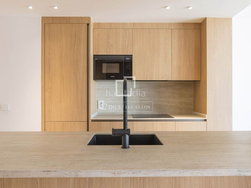 Foto a946df17-fb2f-425f-9e3f-386418988a6c. Pis amb aparcament piscina a Almagro Madrid