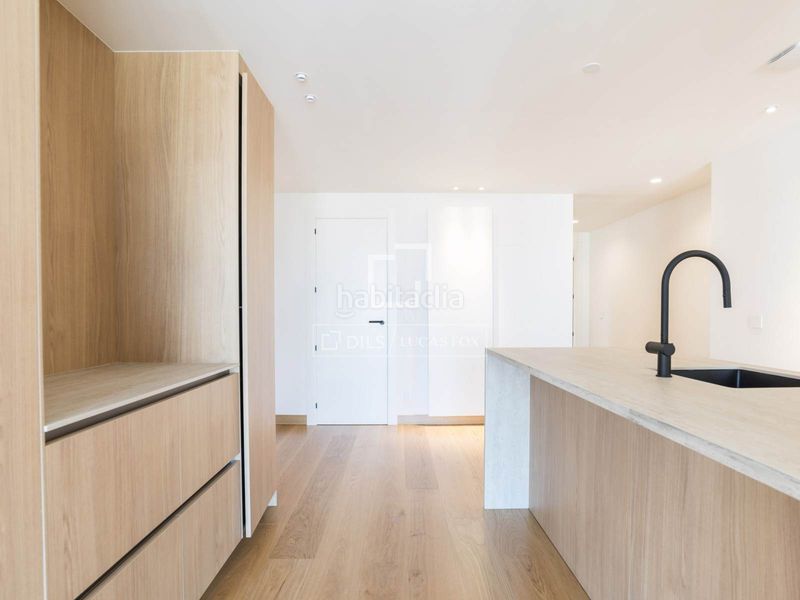 Foto f4721c59-8511-4fa7-8d06-9fae7e6501b6. Pis amb aparcament piscina a Almagro Madrid