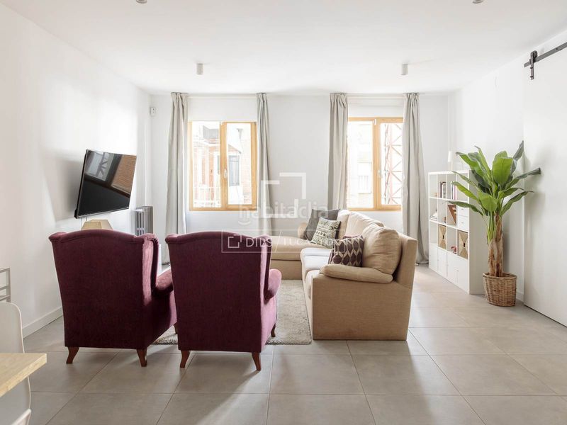 Foto 2cc201ff-b977-4469-b2aa-11bb509e4342. Lloguer pis amb calefacció a Hispanoamérica-Bernabéu Madrid