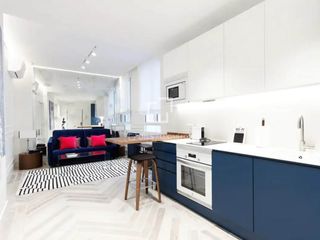 Miete Etagenwohnung in Sol. Piso en excelentes condiciones de 2 dormitorios en alquiler en s