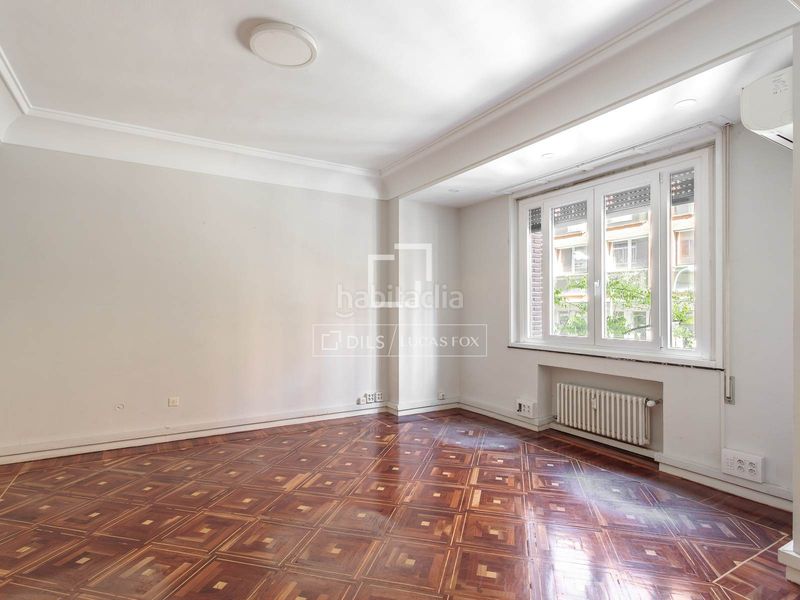 Foto 73d8eadf-fa16-48e6-b382-4183d3f11a26. Rent flat with heating in Almagro Madrid