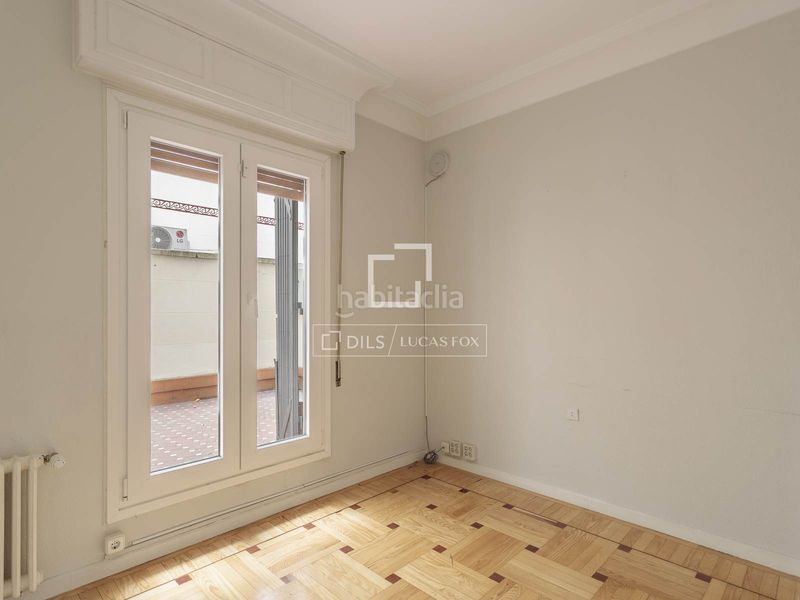 Foto b6d066b7-c4da-45a8-a24c-debb5851353a. Rent flat with heating in Almagro Madrid
