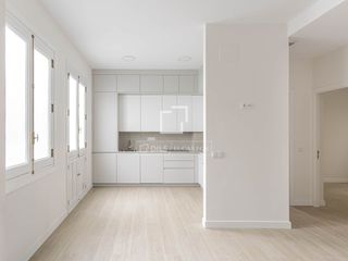 Miete Etagenwohnung in San Ildefonso - Catedral. Luminosa vivienda reformada a estrenar en pleno corazón de madri