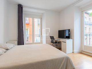 Location Appartement à Centro. Piso en alquiler, 4 dormitorios. zona malasañauniversidad