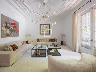 Appartement à Molinos (Los). Fantástico piso reformado y amueblado en finca clásica de 4 dorm