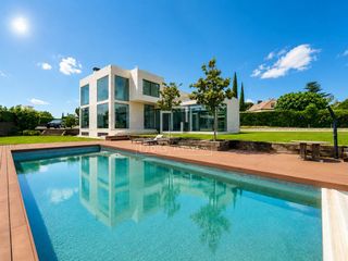 Chalet à Urbanización La Moraleja. Exclusiva vivienda unifamiliar  de 6 dormitorios en venta en la