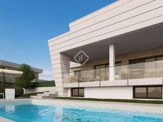 Xalet a El Pinar-Punta Galea. Vivienda moderna de 5 dormitorios en las rozas, villalicabeto, c