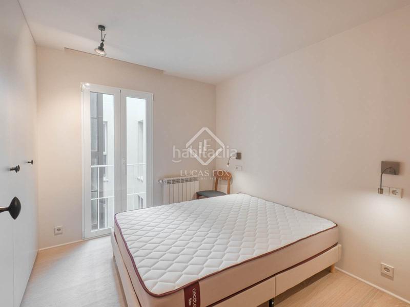 Foto bfbe4b61-28e6-4801-8e13-806fbc7257e2. Ático fantástico ático de 2 dormitorios con 30m terraza en venta en palacio en Madrid