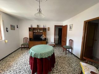 Pis a Fuentemora. Piso en venta en antequera