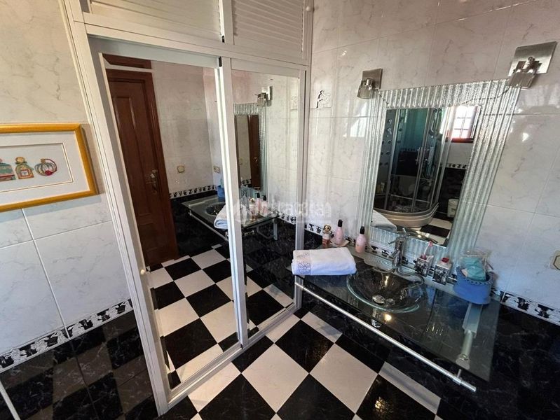 Foto 726b4ea2-cb2b-49e7-a9f4-97645e4ba665. Casa aparellada a Casco Histórico Antequera