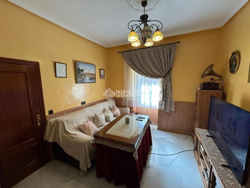 Foto ac698ba7-964e-49d3-ab69-8e43d8ce64ac. Casa aparellada a Casco Histórico Antequera