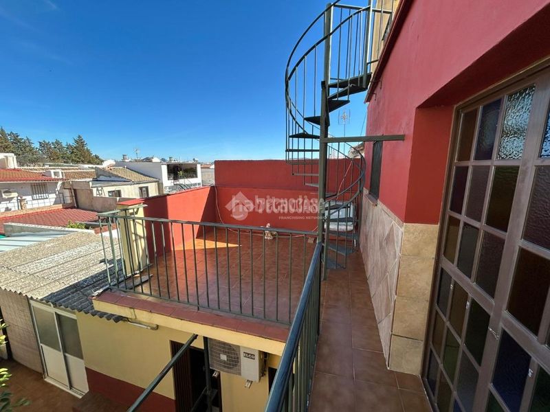 Foto bf120390-5a03-4fd2-ad30-7c6c9f8d0eae. Casa aparellada a Casco Histórico Antequera