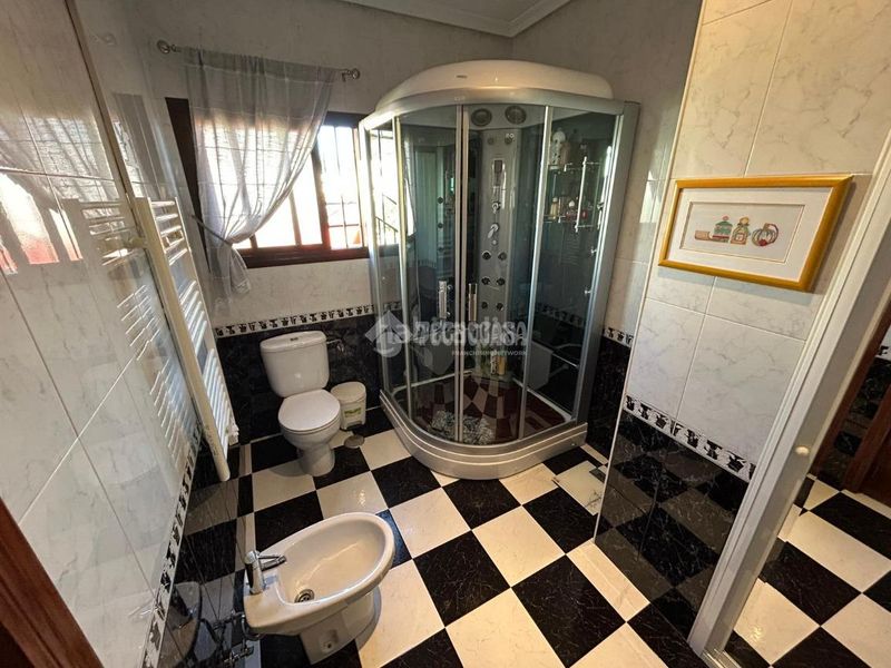 Foto f5136230-745a-4e48-8865-485af23c253e. Casa aparellada a Casco Histórico Antequera