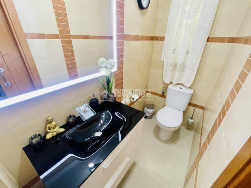 Foto 322ac3b2-57a9-4e86-b336-ae338a92922e. Casa aparellada amb aparcament a Mollina