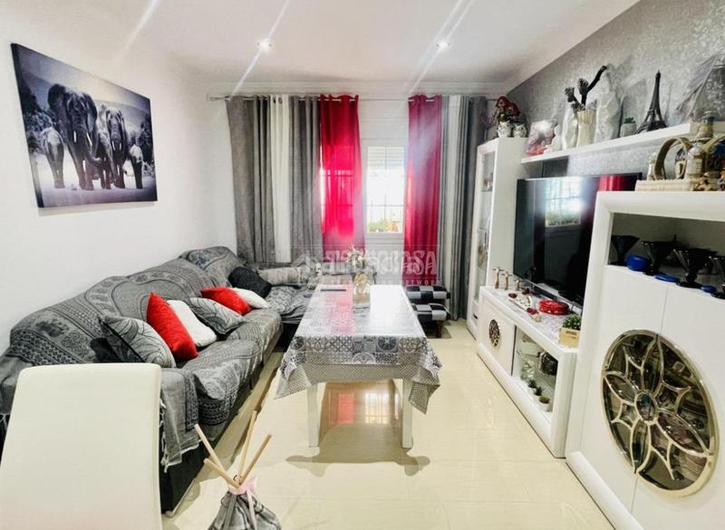 Foto 7db4ead5-9394-4949-9c39-6107f5eedccd. Casa aparellada amb aparcament a Mollina