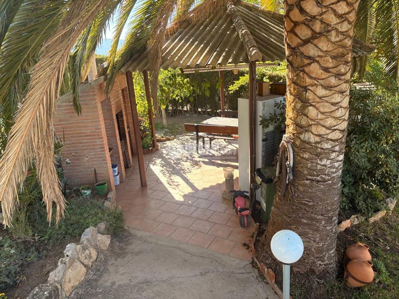 Foto c84300b7-ec2a-4777-b7b0-8afcaa8f343f. Masia amb piscina a Archidona