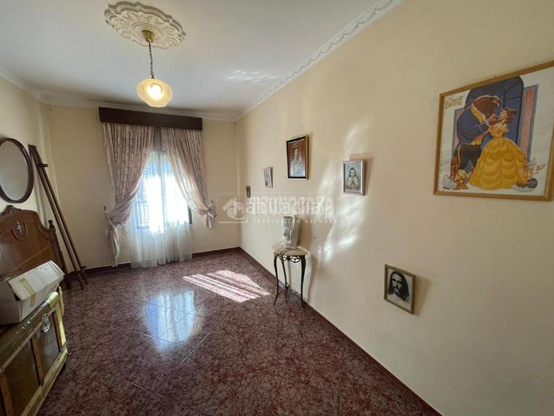 Foto 692c88c1-384c-4583-ab0e-d8ad42974f19. Casa aparellada a Zona de la Vega Antequera