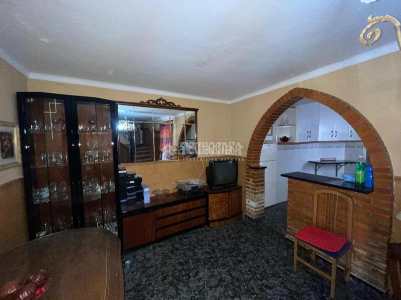 Foto 88e60b6d-75da-400a-bda7-aa07356c2b05. Casa aparellada a Zona de la Vega Antequera