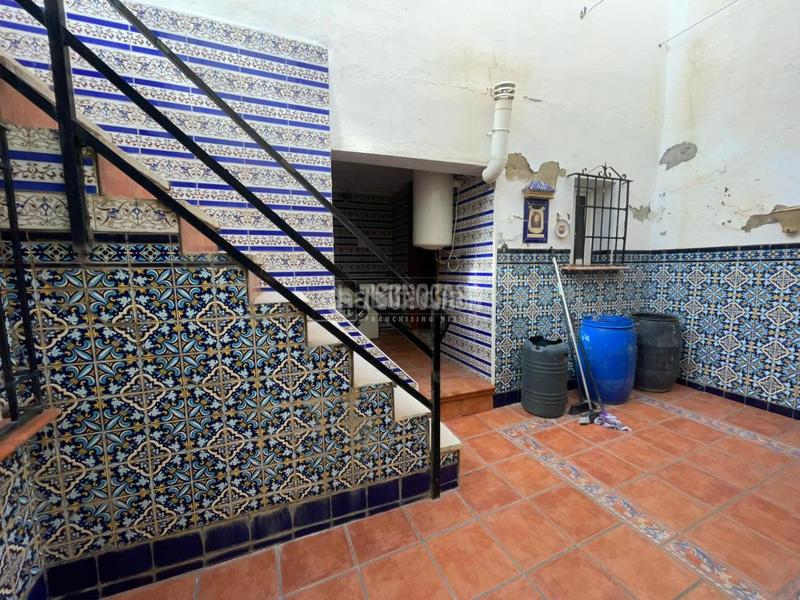 Foto aeef3c62-796f-45a8-8e5c-009a5161c83f. Casa aparellada a Zona de la Vega Antequera