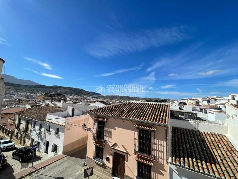 Foto df9522a2-f472-4009-ade0-92e7dd0e17e3. Casa aparellada a Zona de la Vega Antequera