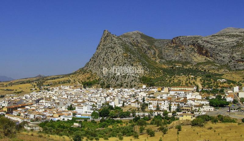 Foto b1122e62-ee7d-42c6-9487-158438589f5e. Casa aparellada a Valle de Abdalajís