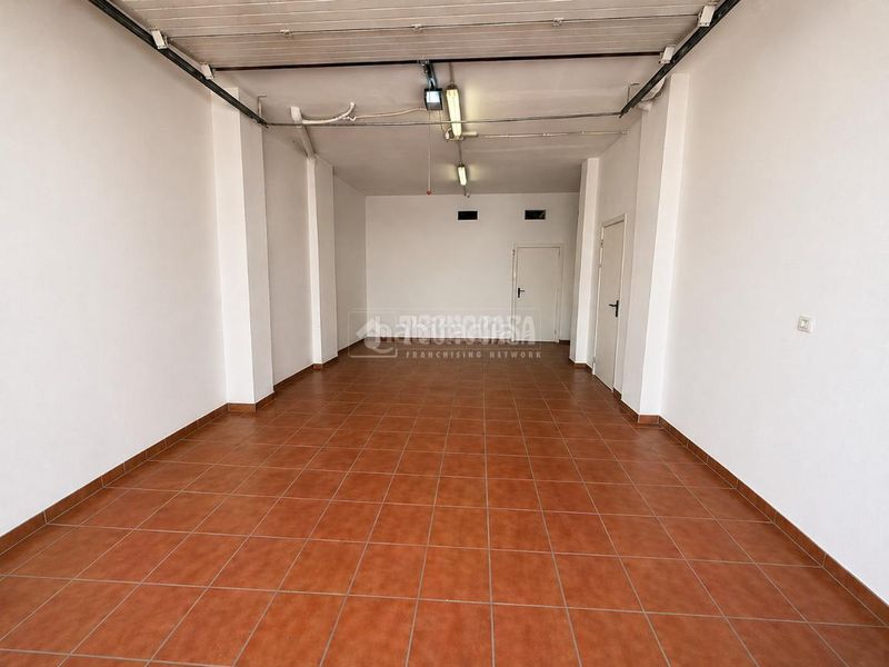 Foto 1e7b0e5a-c479-4b53-ac02-102c24b0dcd7. Casa amb aparcament a Centro Antequera