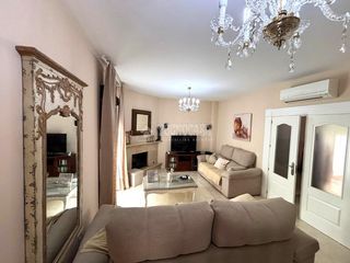 Maison à Centro. Casa en venta en antequera