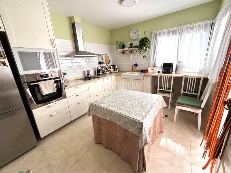 Foto 5c54706f-71ec-49c4-b801-8b8460417363. Casa amb aparcament a Centro Antequera
