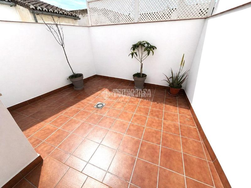 Foto b5a8825c-a387-407f-8cf3-19d996f1474c. Casa amb aparcament a Centro Antequera