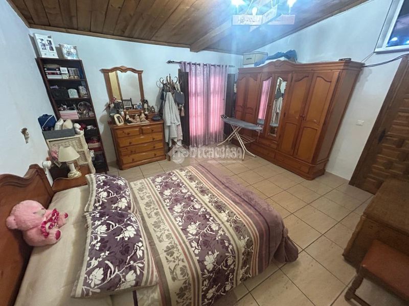 Foto 0086f9d0-4da3-4da1-8c42-5318601a42f8. Casa aparellada a Zona de la Vega Antequera