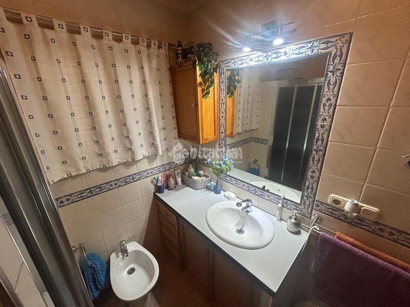 Foto 368d44a1-ba62-43fa-b28b-12a7fcb12ad2. Casa aparellada a Zona de la Vega Antequera